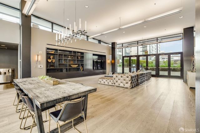 250 King Street 722, San Francisco, CA 94107