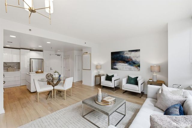 250 King Street 722, San Francisco, CA 94107