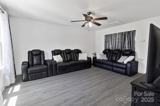 1903 Midwood Drive, Albemarle, NC 28001