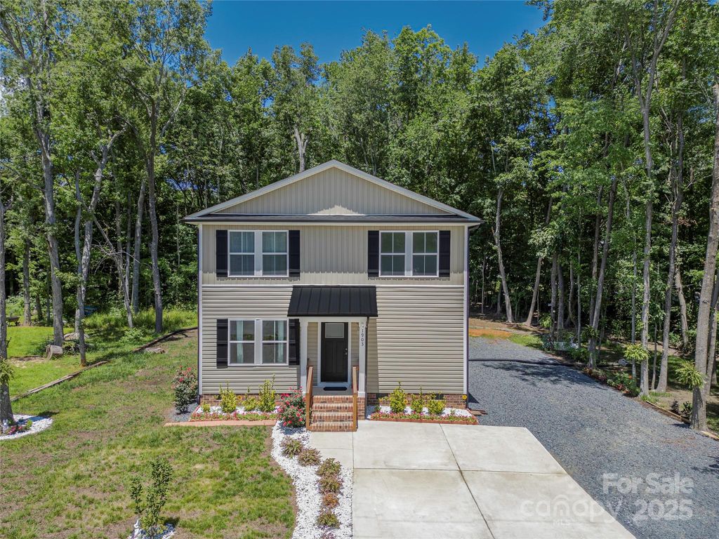 1903 Midwood Drive, Albemarle, NC 28001