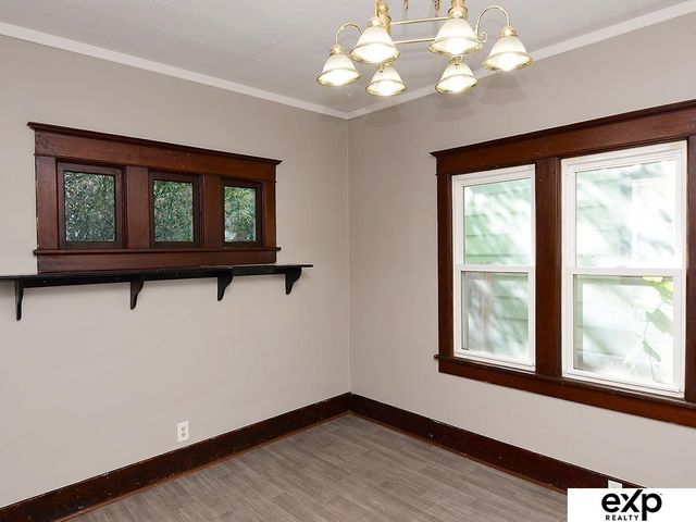 355 Lincoln Avenue, Council Bluffs, IA 51503