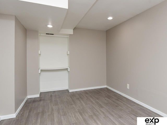 355 Lincoln Avenue, Council Bluffs, IA 51503