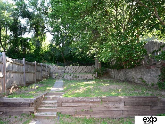 355 Lincoln Avenue, Council Bluffs, IA 51503