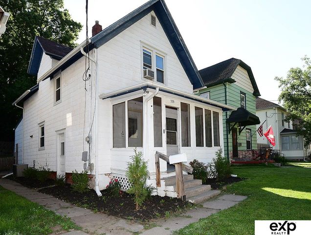 355 Lincoln Avenue, Council Bluffs, IA 51503