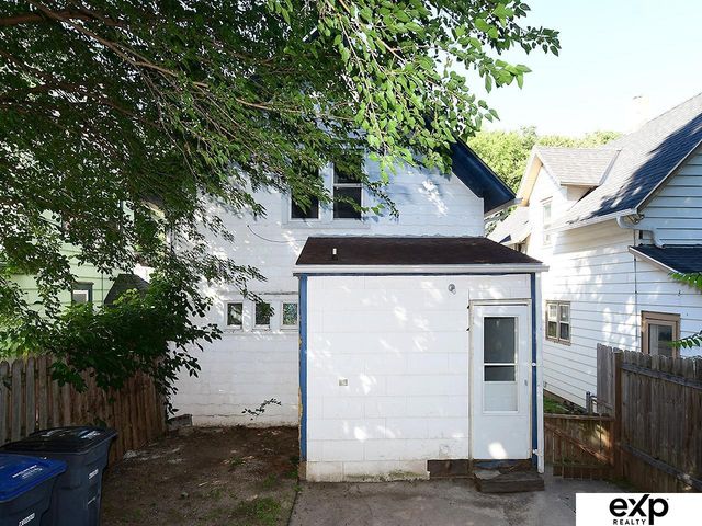 355 Lincoln Avenue, Council Bluffs, IA 51503