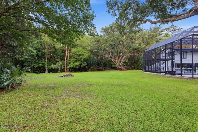 155 Country Circle Drive E, Port Orange, FL 32128