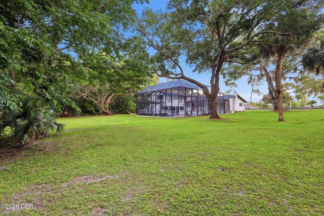 155 Country Circle Drive E, Port Orange, FL 32128