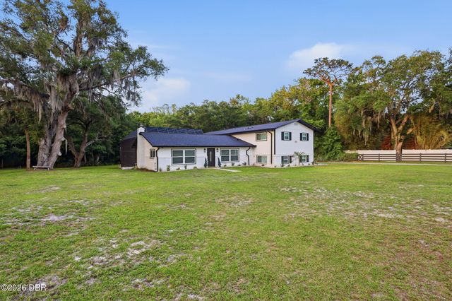 155 Country Circle Drive E, Port Orange, FL 32128