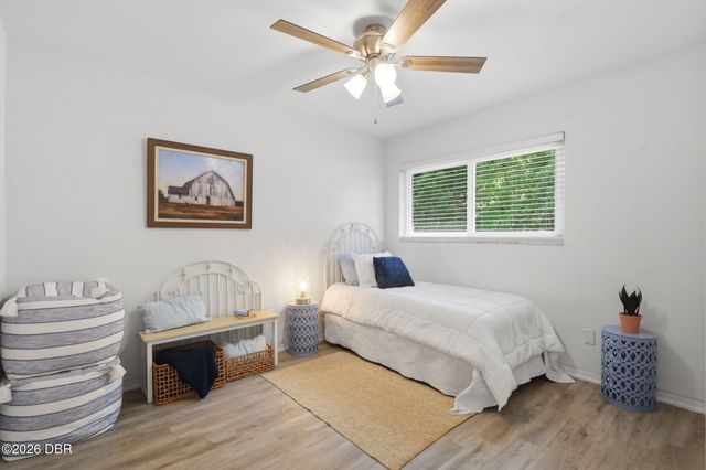 155 Country Circle Drive E, Port Orange, FL 32128