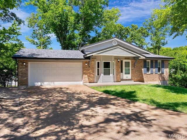 5001 Fawn Circle, Imperial, MO 63052