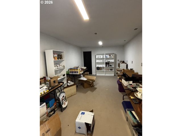 13517 LELAND Rd, Oregon City, OR 97045