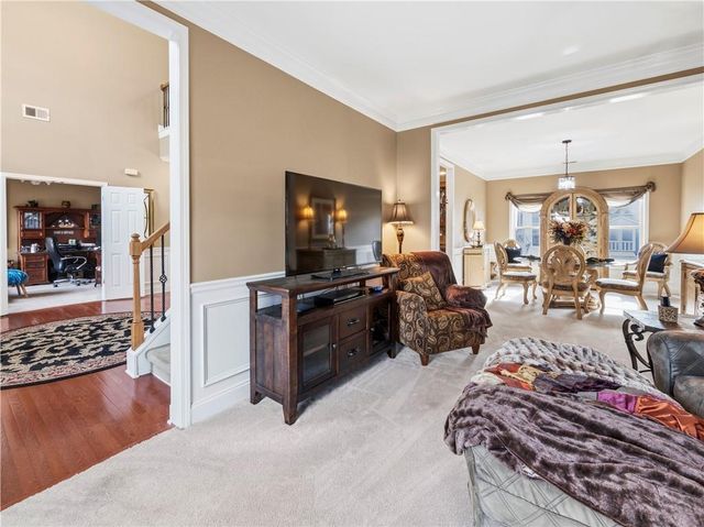 5727 Pleasant Woods Drive, Flowery Branch, GA 30542