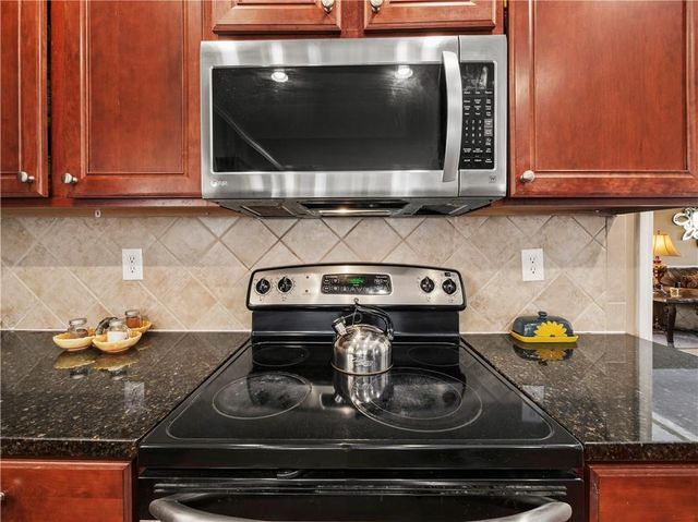 5727 Pleasant Woods Drive, Flowery Branch, GA 30542