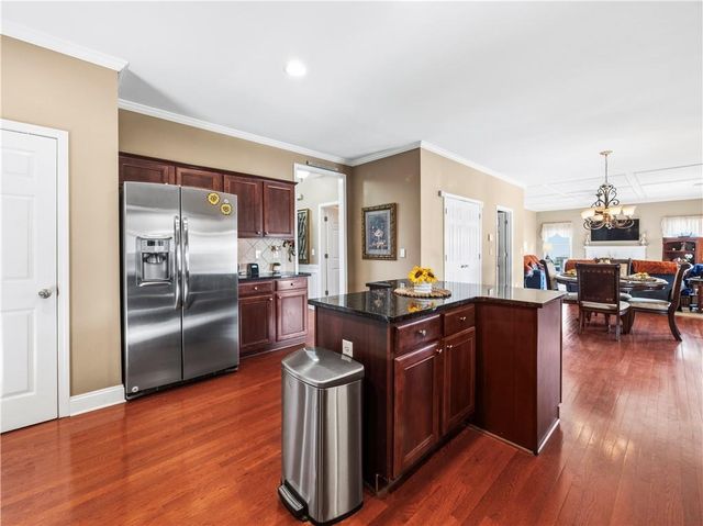 5727 Pleasant Woods Drive, Flowery Branch, GA 30542