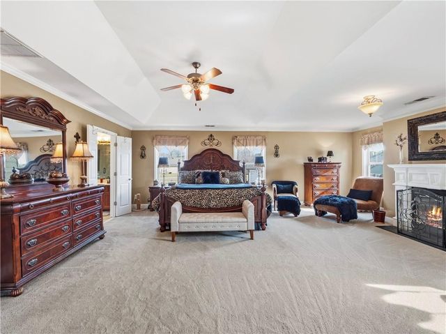 5727 Pleasant Woods Drive, Flowery Branch, GA 30542