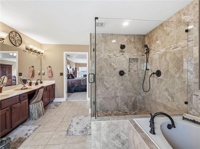 5727 Pleasant Woods Drive, Flowery Branch, GA 30542