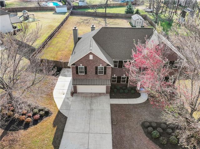 5727 Pleasant Woods Drive, Flowery Branch, GA 30542