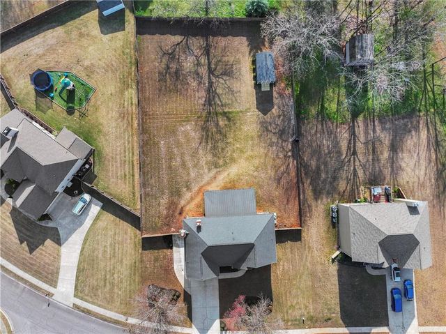 5727 Pleasant Woods Drive, Flowery Branch, GA 30542