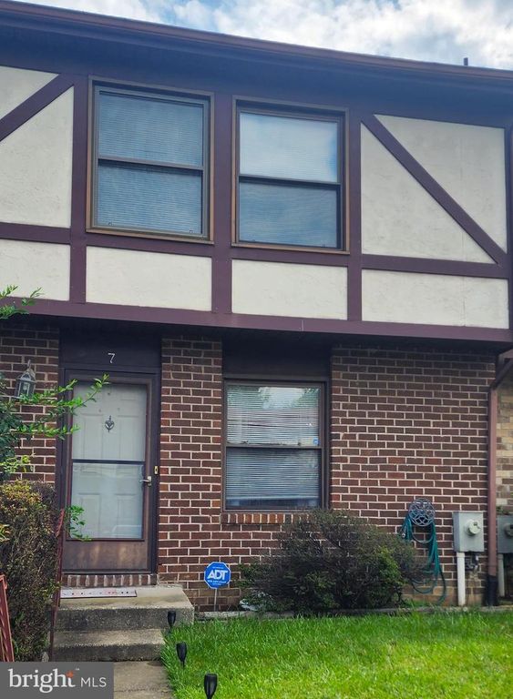 7 MEDICI CT, Parkville, MD 21234