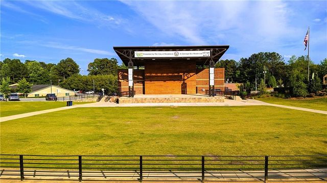 301 Hayden Circle, Woodstock, GA 30189