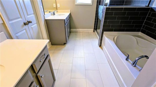 301 Hayden Circle, Woodstock, GA 30189