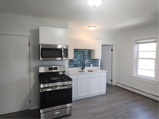 59 Court Street, Bristol, RI 02809