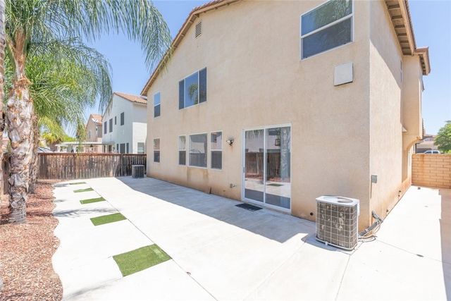 34619 Chinaberry, Winchester, CA 92596