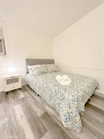 8845 Mentone, Riverside, CA 92503