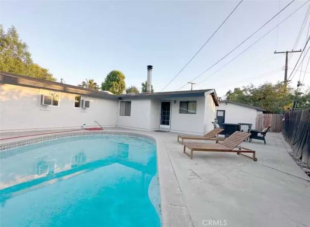 Image 12 of property listing at 8845 Mentone, Riverside, CA 92503