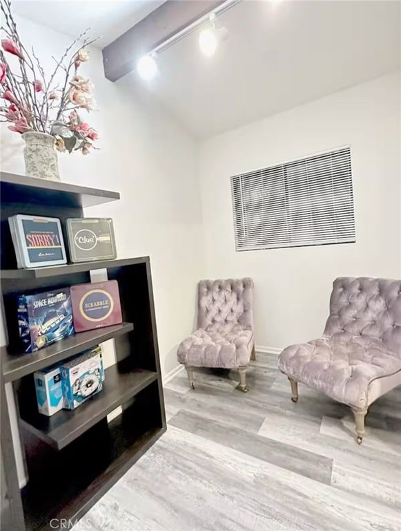 Image 5 of property listing at 8845 Mentone, Riverside, CA 92503