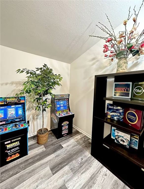 Image 6 of property listing at 8845 Mentone, Riverside, CA 92503