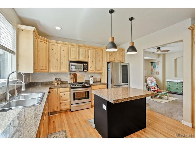 2912 Ariel Dr, Loveland, CO 80537