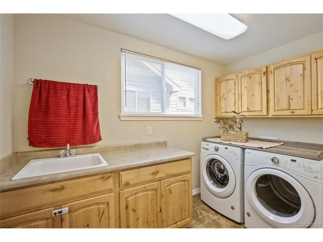 2912 Ariel Dr, Loveland, CO 80537