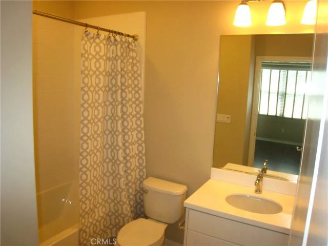 235 Kempton, Irvine, CA 92620