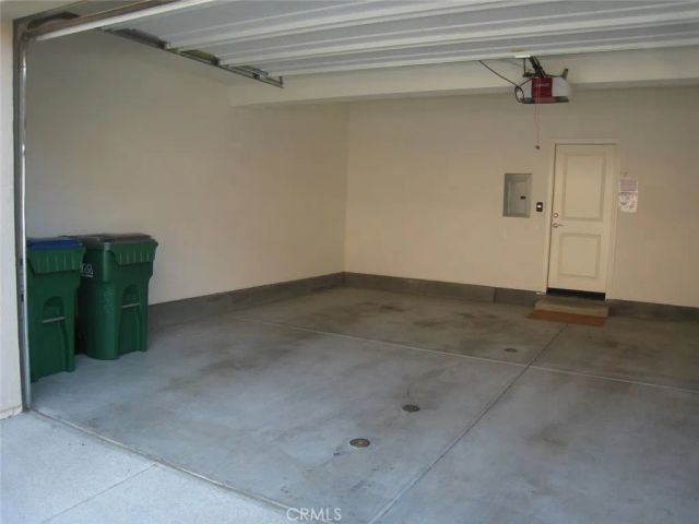 235 Kempton, Irvine, CA 92620