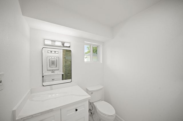 5943 Greenmont Drive, Houston, TX 77092