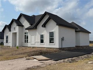954 S Milanos Road, Weslaco, TX 78596