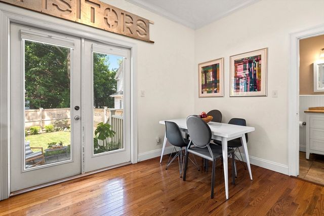 349 Linwood Ave 1, Newton, MA 02460