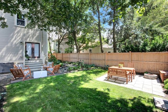 349 Linwood Ave 1, Newton, MA 02460