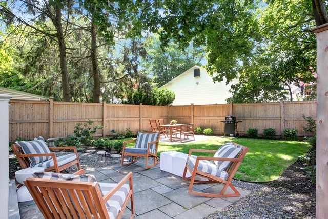 349 Linwood Ave 1, Newton, MA 02460