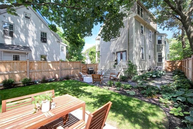 349 Linwood Ave 1, Newton, MA 02460