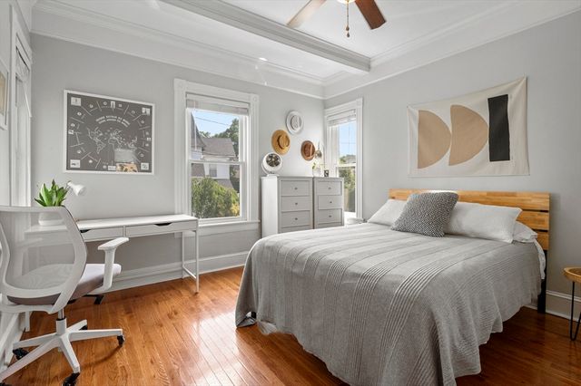 349 Linwood Ave 1, Newton, MA 02460