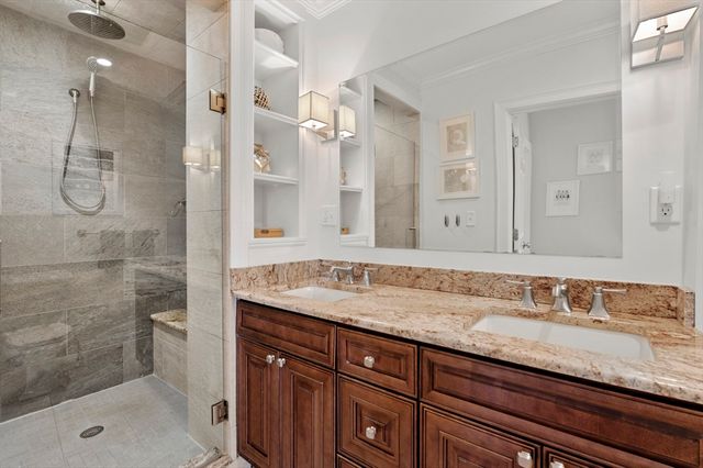 349 Linwood Ave 1, Newton, MA 02460