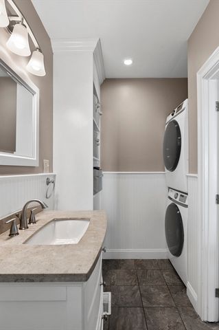 349 Linwood Ave 1, Newton, MA 02460