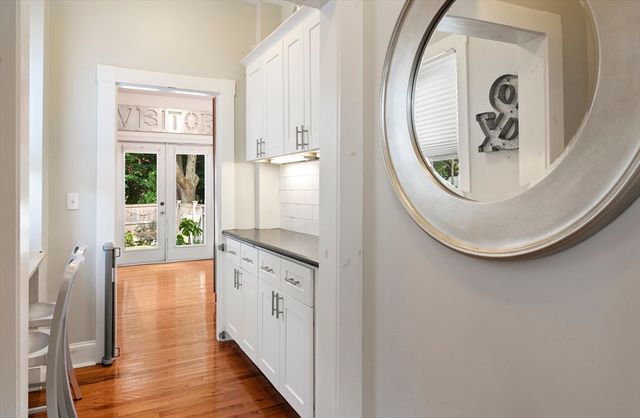 349 Linwood Ave 1, Newton, MA 02460