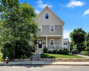 349 Linwood Ave 1, Newton, MA 02460