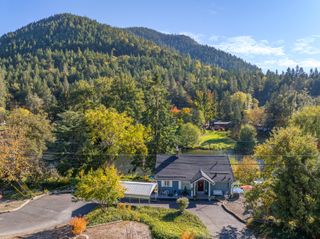 2215 SE Portola Drive, Grants Pass, OR 97526