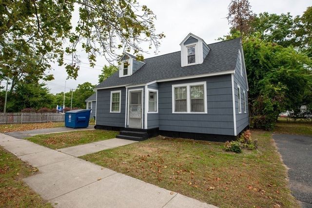 5 Barber St, Springfield, MA 01109