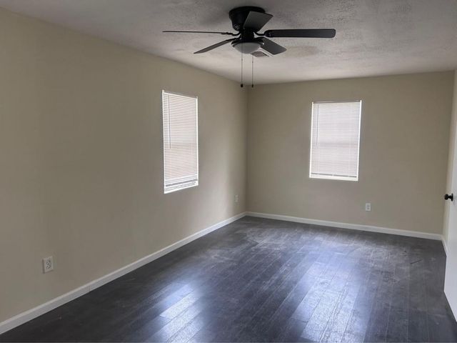 7918 Woodlyn Road, Houston, TX 77028