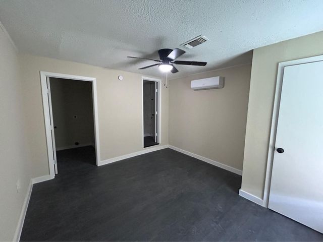 7918 Woodlyn Road, Houston, TX 77028